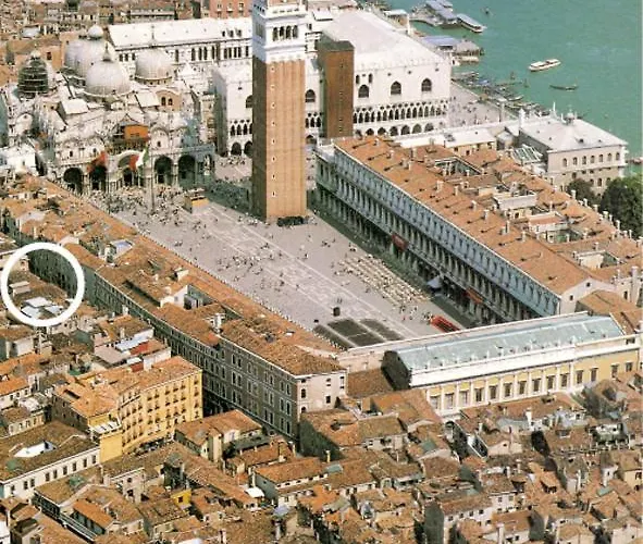 泰利罗莎大使酒店 酒店