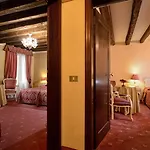 Ambassador Tre Rose 3* Venezia