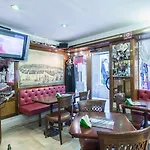 Ambassador Tre Rose Hotel 3*