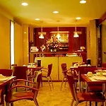 Hotel Ambassador Tre Rose 3*