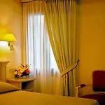 Hotel Ambassador Tre Rose 3*