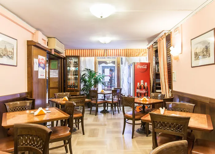 Hotel Ambassador Tre Rose 3*