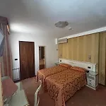 Hotel Ambassador Tre Rose Venecia