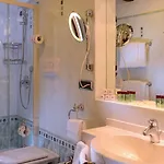 Ambassador Tre Rose Hotel Venecia