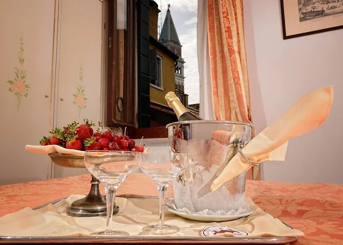 엠베서더스 트레 로즈 호텔