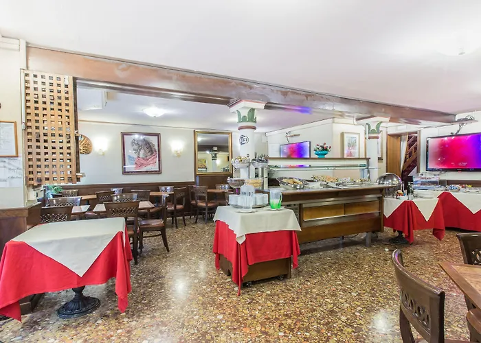 엠베서더스 트레 로즈 호텔