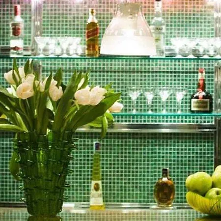 Hotell Ambassador Tre Rose 3*