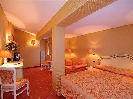 Hotell Ambassador Tre Rose